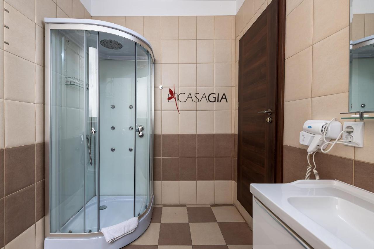 Pension Casa Gia Cluj Napoca Bagian luar foto