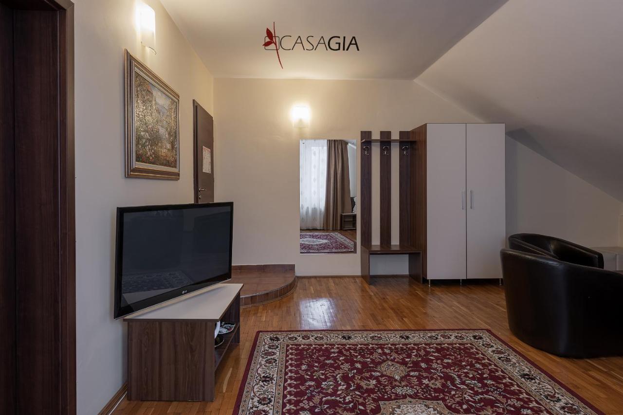 Pension Casa Gia Cluj Napoca Bagian luar foto